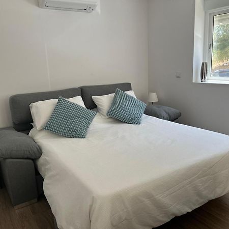 Vacation Apartment - Central Портіман Екстер'єр фото